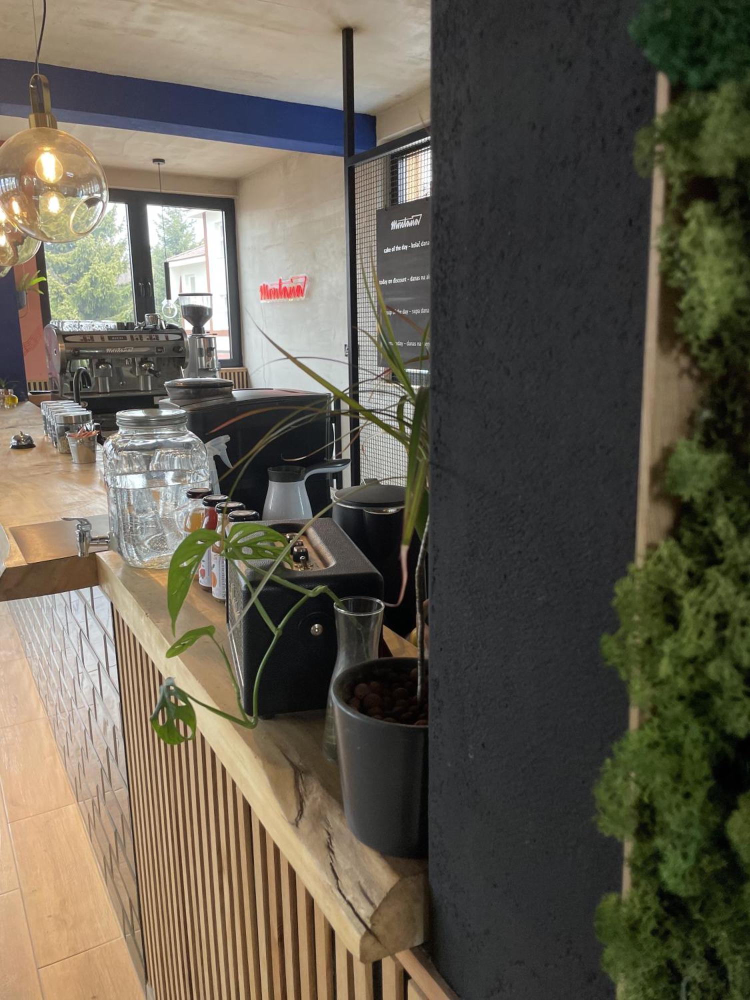Lisina Montana酒店 外观 照片
